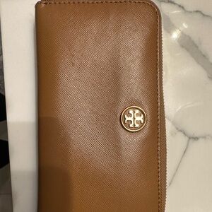 Tory Burch Wallet